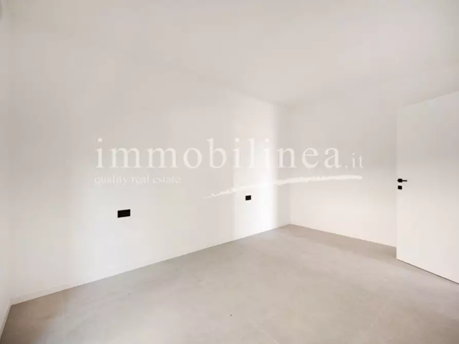 Immagine 44 di Appartamento in vendita  in Via Cà Bianca a Torri Del Benaco