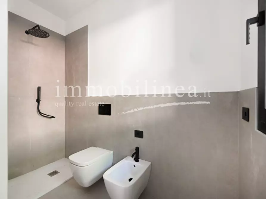 Immagine 45 di Appartamento in vendita  in Via Cà Bianca a Torri Del Benaco