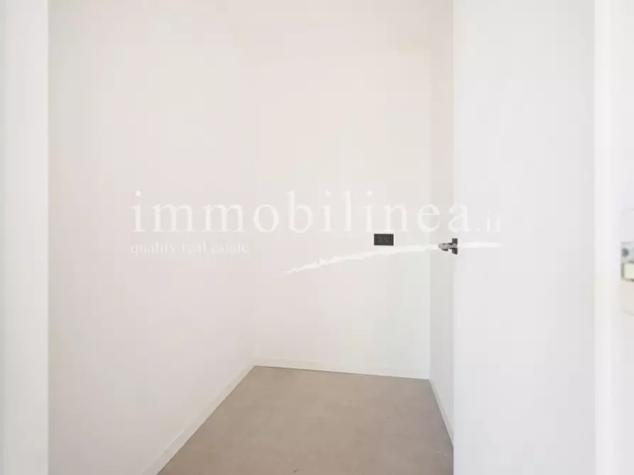 Immagine 50 di Appartamento in vendita  in Via Cà Bianca a Torri Del Benaco