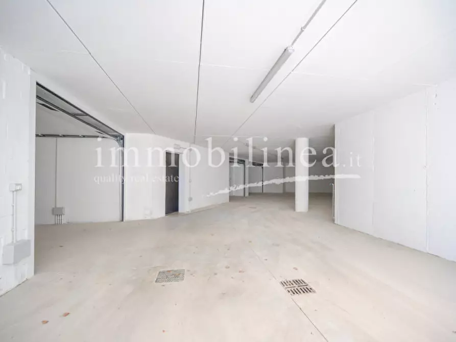 Immagine 57 di Appartamento in vendita  in Via Cà Bianca a Torri Del Benaco