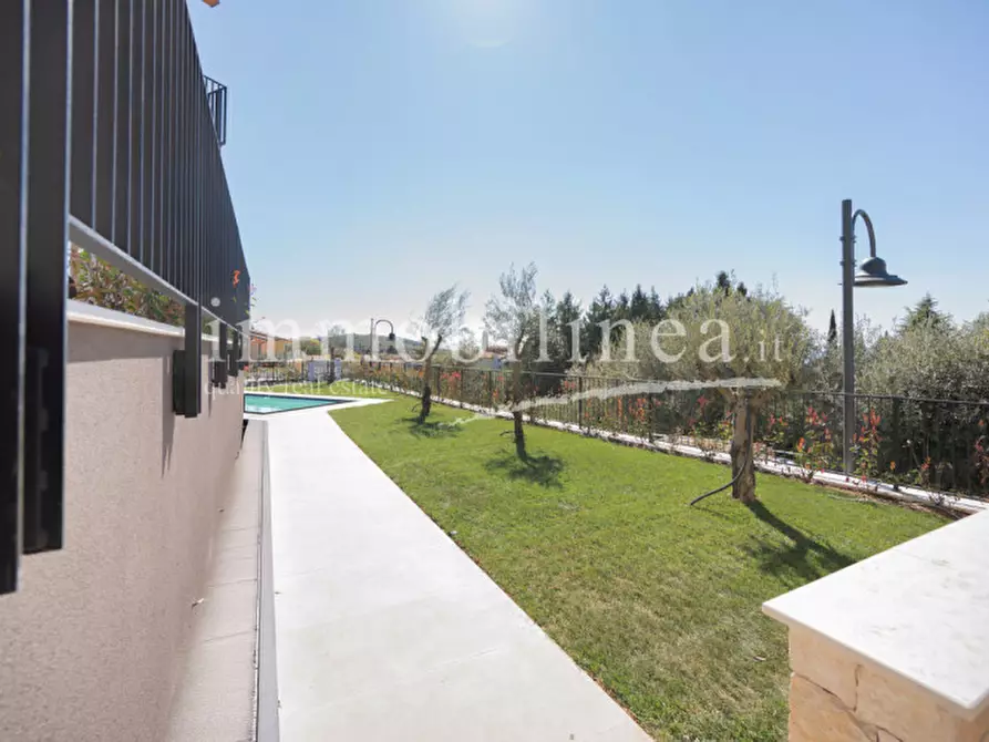 Immagine 59 di Appartamento in vendita  in Via Cà Bianca a Torri Del Benaco