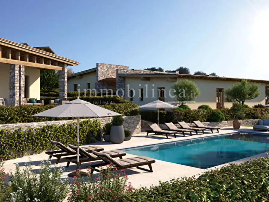 Immagine 2 di Villa in vendita  in La Bosca a Lazise