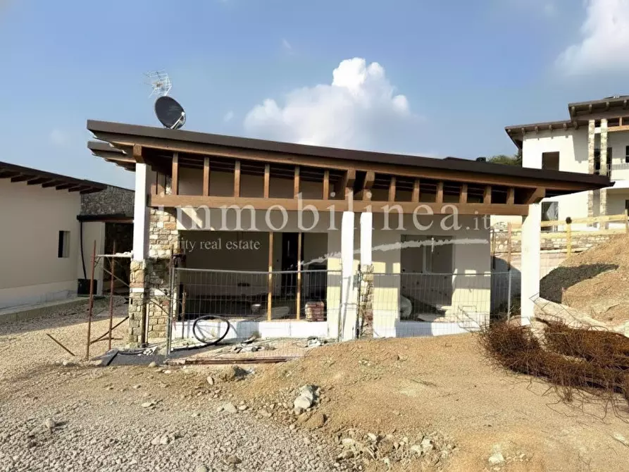 Immagine 26 di Villa in vendita  in La Bosca a Lazise