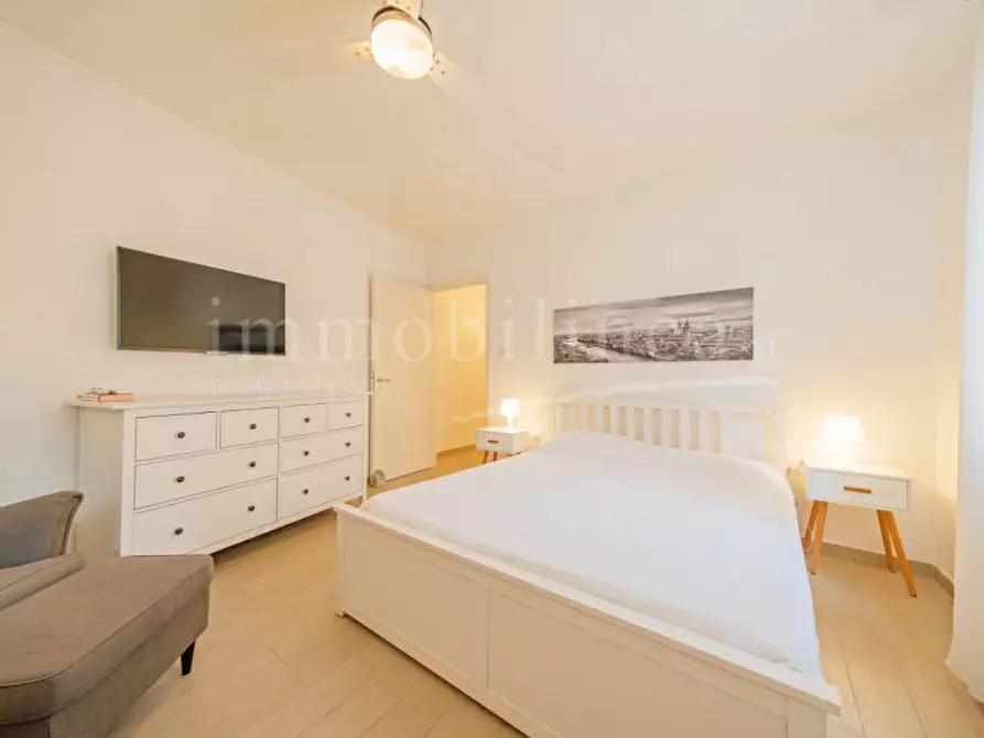 Immagine 11 di Rustico / casale in vendita  in Piazzetta Portici a Torri Del Benaco