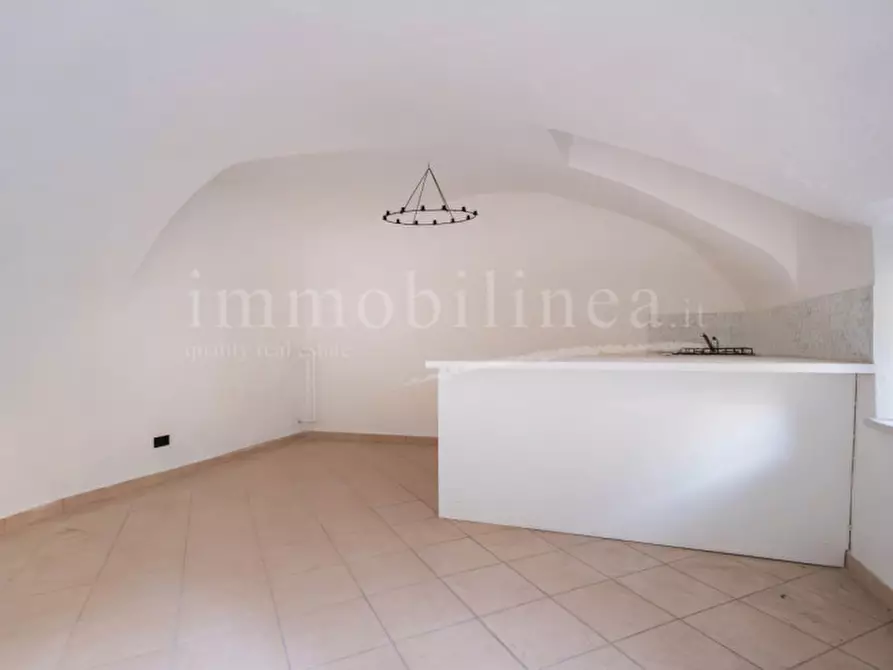 Immagine 14 di Rustico / casale in vendita  in Piazzetta Portici a Torri Del Benaco