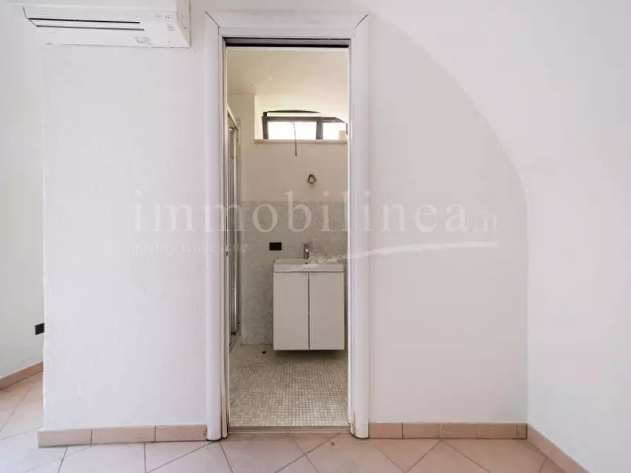 Immagine 15 di Rustico / casale in vendita  in Piazzetta Portici a Torri Del Benaco