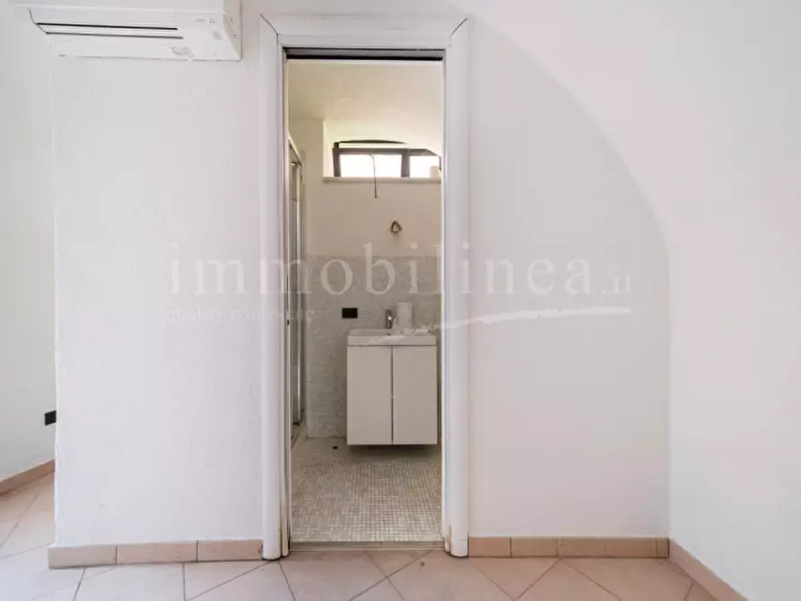 Immagine 15 di Rustico / casale in vendita  in Piazzetta Portici a Torri Del Benaco