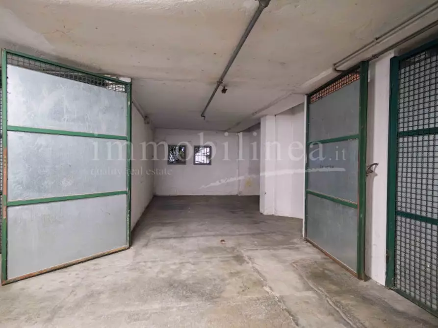 Immagine 17 di Rustico / casale in vendita  in Piazzetta Portici a Torri Del Benaco