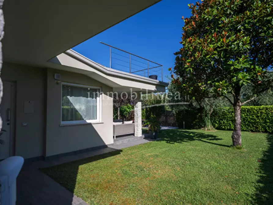 Immagine 4 di Villa in vendita  in Giare - Valsorda a Bardolino