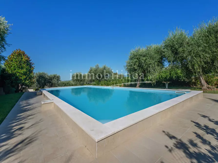 Immagine 11 di Villa in vendita  in Giare - Valsorda a Bardolino