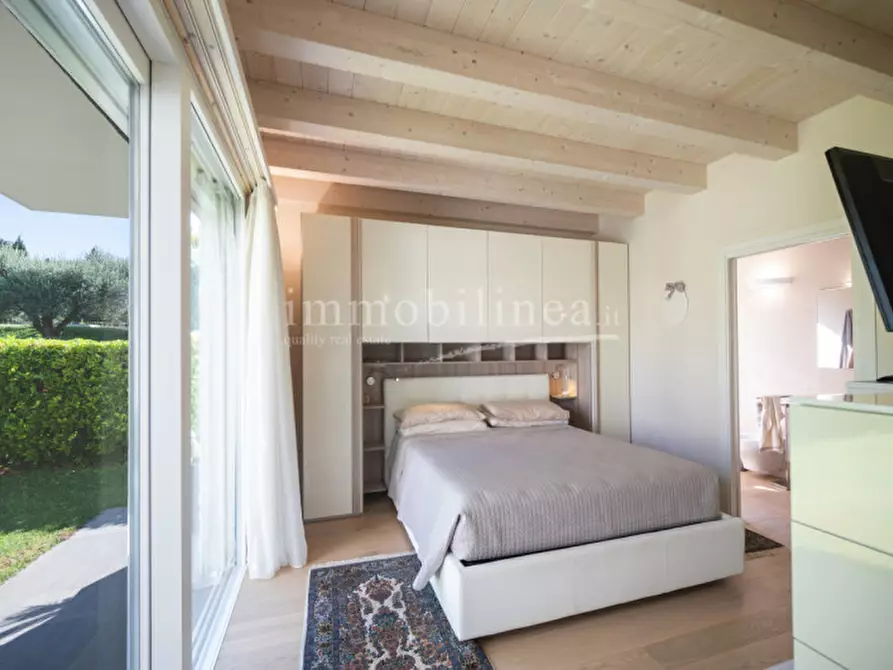 Immagine 24 di Villa in vendita  in Giare - Valsorda a Bardolino