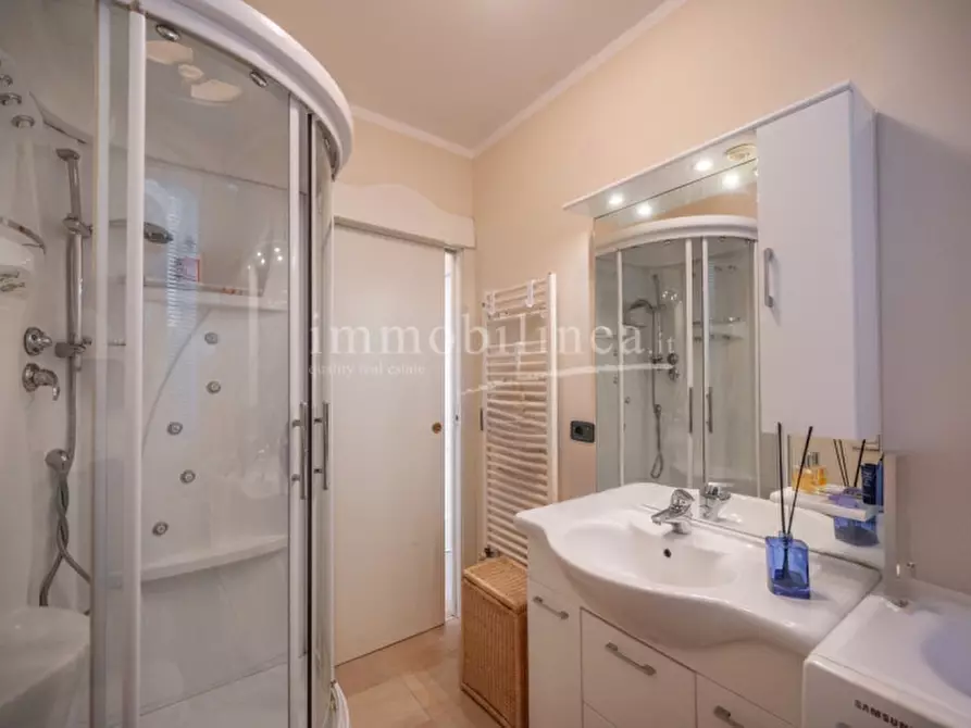 Immagine 27 di Villa in vendita  in Giare - Valsorda a Bardolino