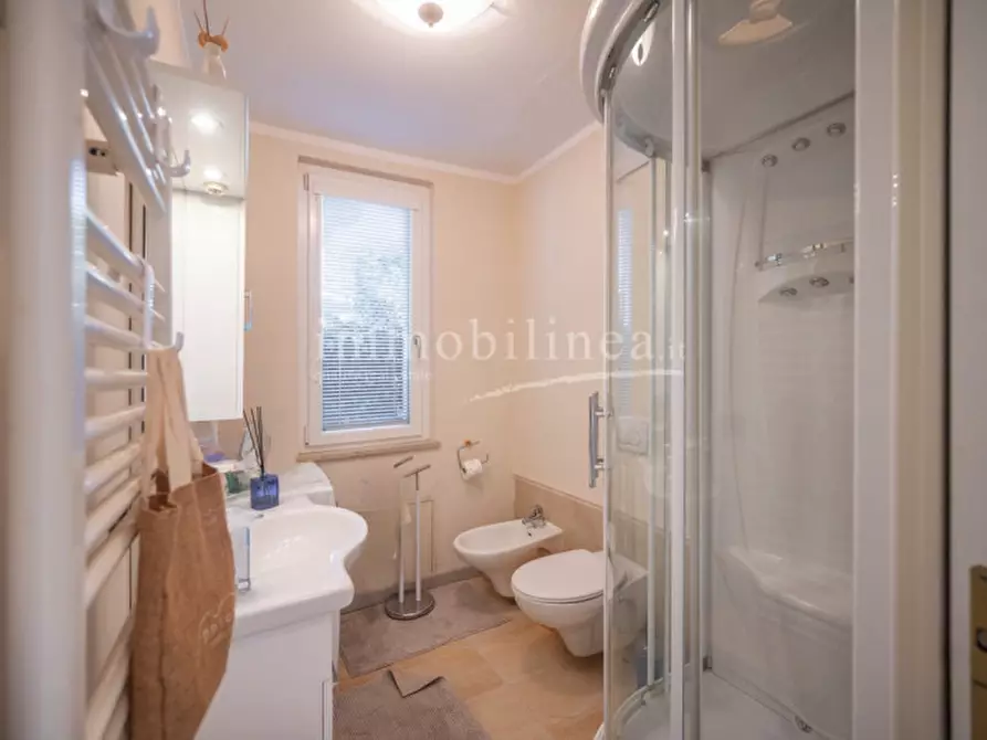 Immagine 29 di Villa in vendita  in Giare - Valsorda a Bardolino