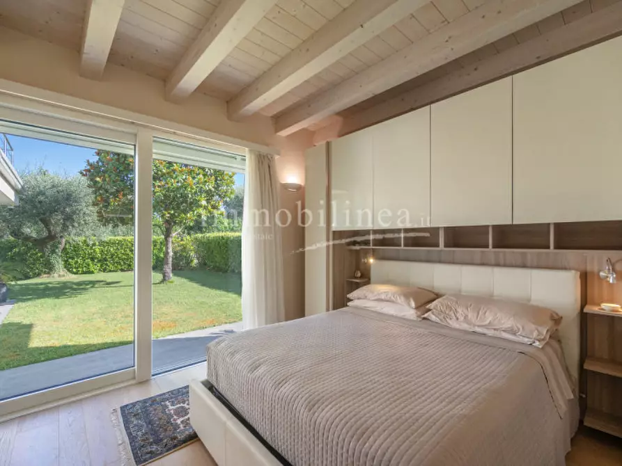 Immagine 31 di Villa in vendita  in Giare - Valsorda a Bardolino