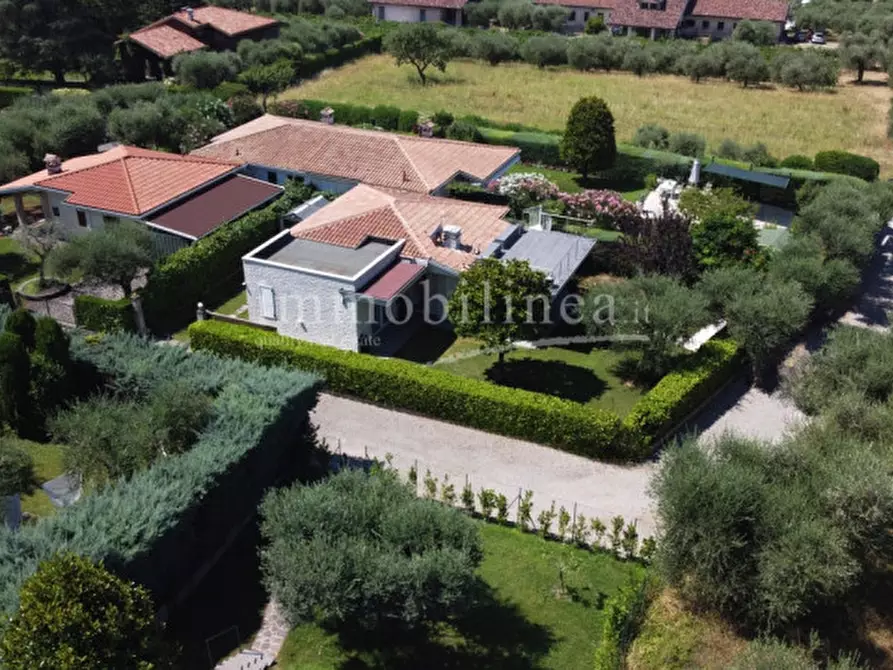 Immagine 41 di Villa in vendita  in Giare - Valsorda a Bardolino