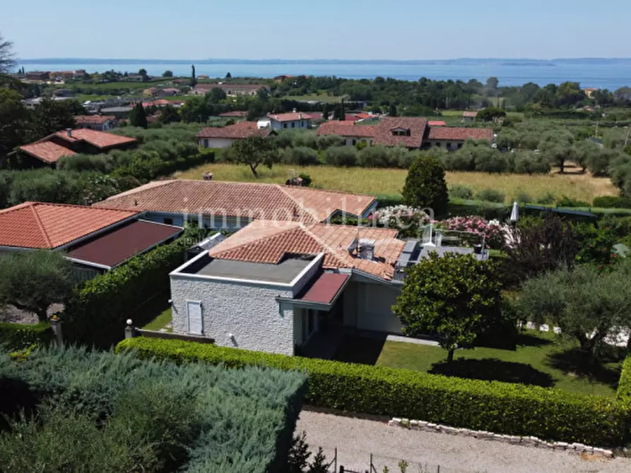 Immagine 41 di Villa in vendita  in Giare - Valsorda a Bardolino