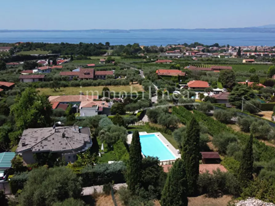 Immagine 42 di Villa in vendita  in Giare - Valsorda a Bardolino
