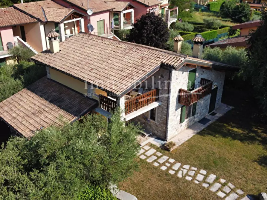 Immagine 6 di Villa in vendita  in via volpara 5 a Torri Del Benaco