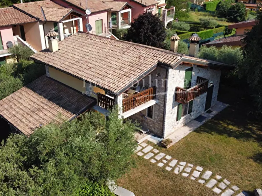 Immagine 6 di Villa in vendita  in via volpara 5 a Torri Del Benaco