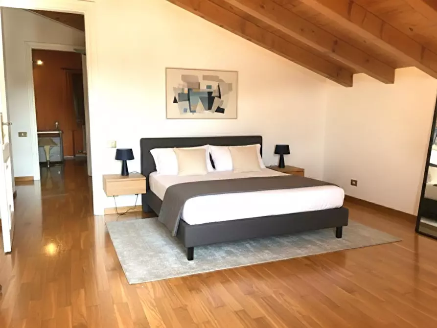 Immagine 32 di Villa in vendita  in via volpara 5 a Torri Del Benaco