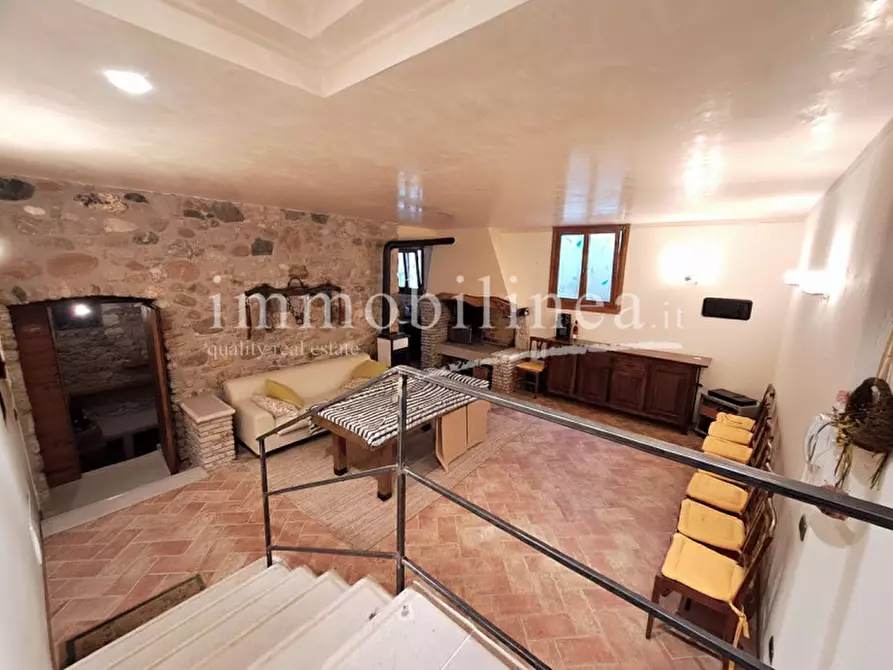 Immagine 37 di Villa in vendita  in via volpara 5 a Torri Del Benaco