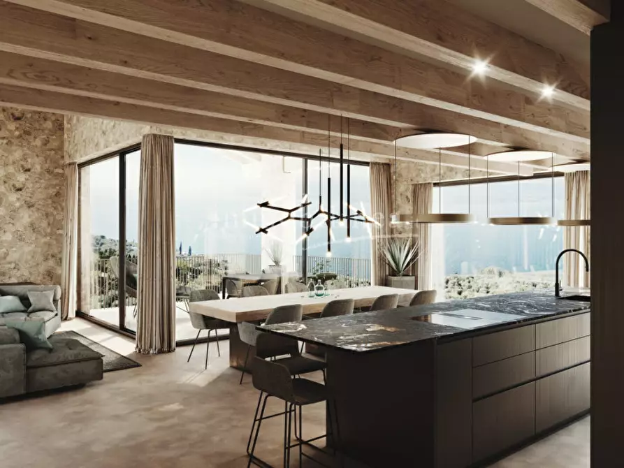 Immagine 9 di Rustico / casale in vendita  a Torri Del Benaco