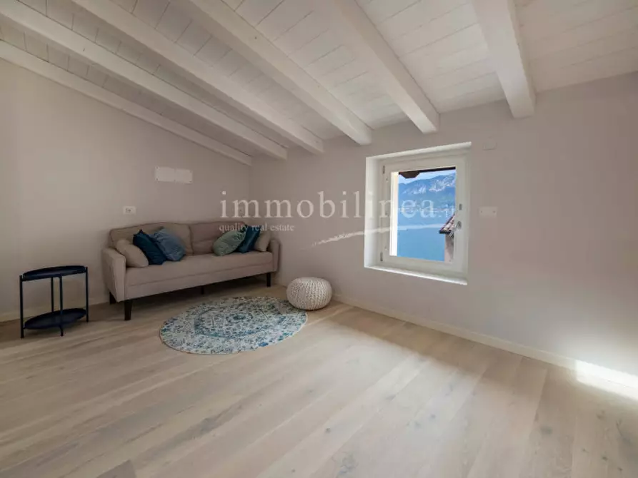 Immagine 2 di Attico in vendita  in Via Angeleri a Brenzone