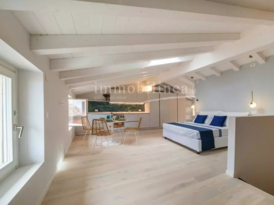 Immagine 4 di Attico in vendita  in Via Angeleri a Brenzone