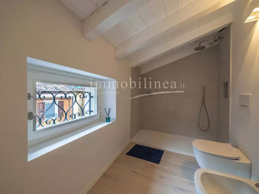 Immagine 13 di Attico in vendita  in Via Angeleri a Brenzone