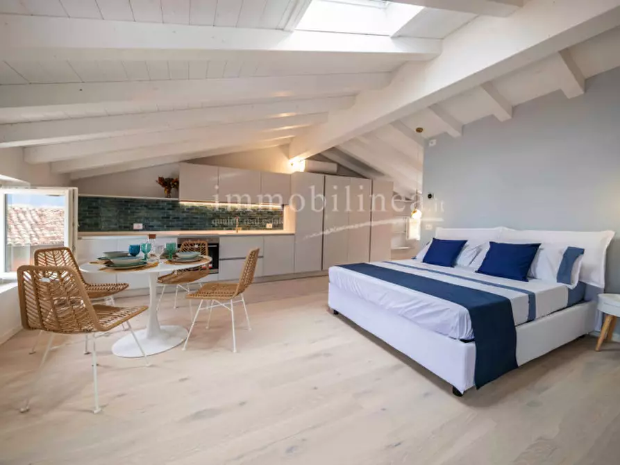 Immagine 16 di Attico in vendita  in Via Angeleri a Brenzone