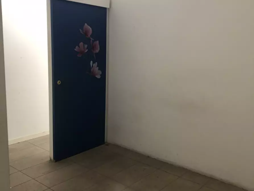 Immagine 3 di Negozio in vendita  in Maclodio via Roma 48 a Maclodio