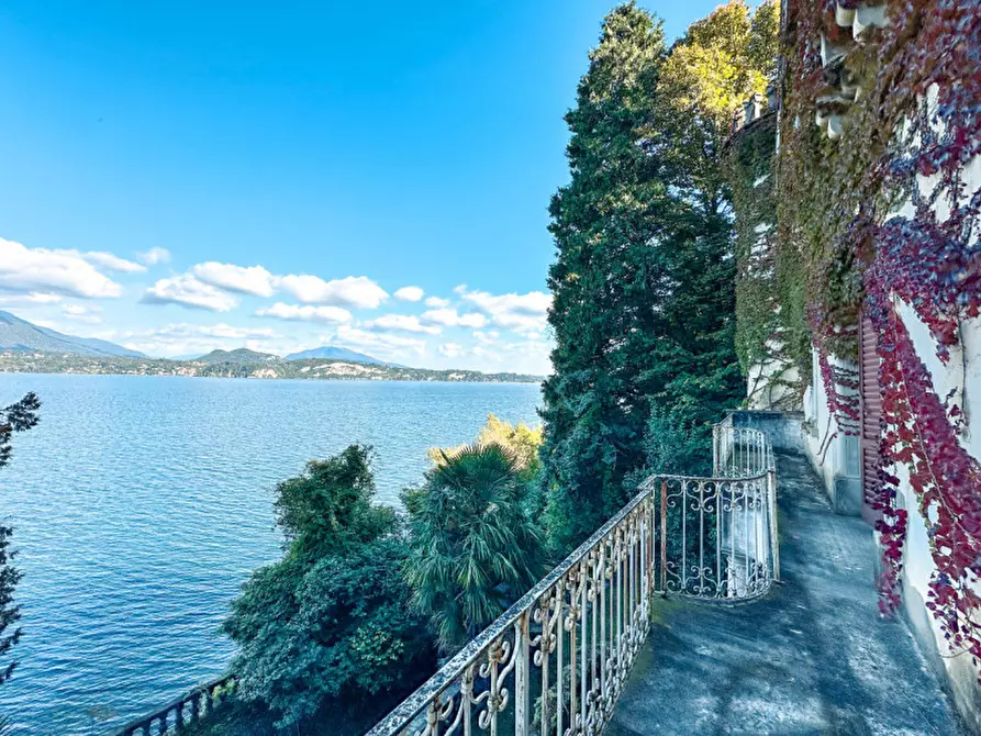 Immagine 7 di Villa in vendita  in Via Sempione sud 26 a Stresa