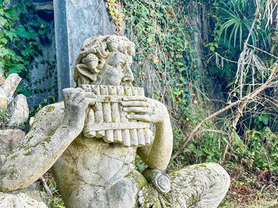 Immagine 13 di Villa in vendita  in Via Sempione sud 26 a Stresa