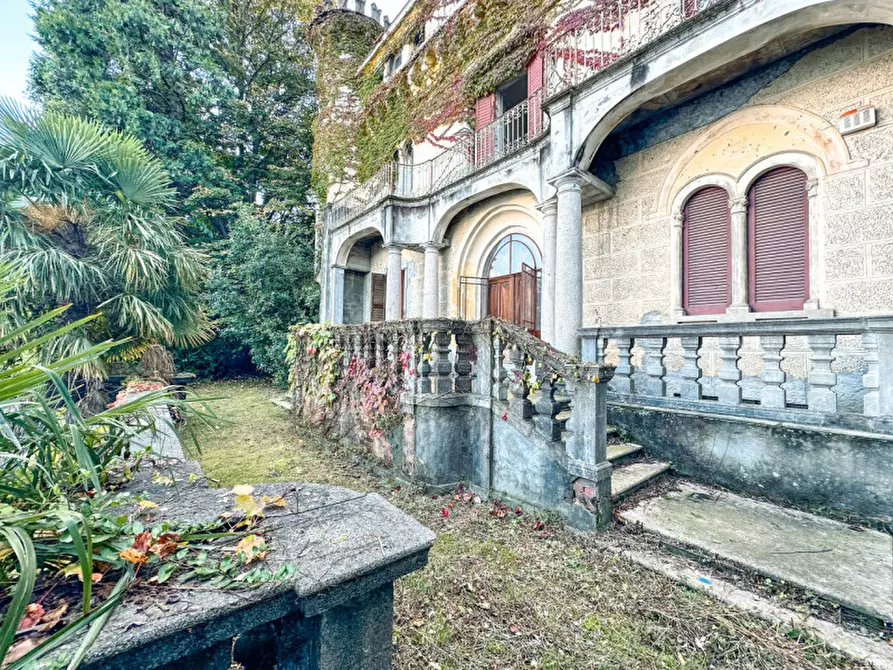 Immagine 24 di Villa in vendita  in Via Sempione sud 26 a Stresa