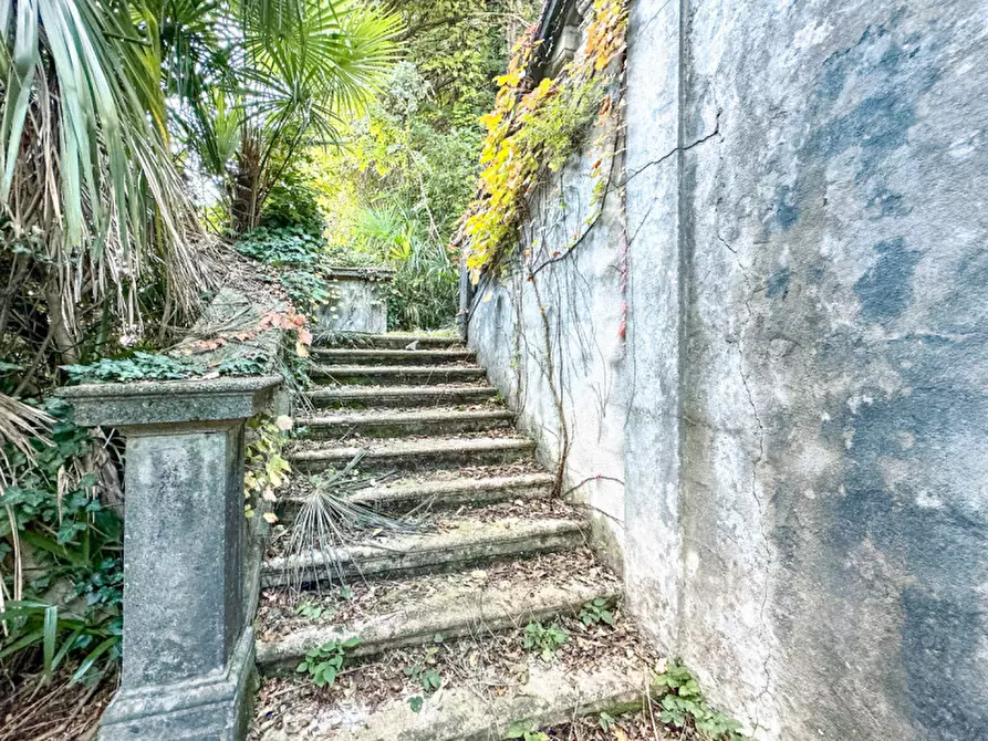 Immagine 26 di Villa in vendita  in Via Sempione sud 26 a Stresa