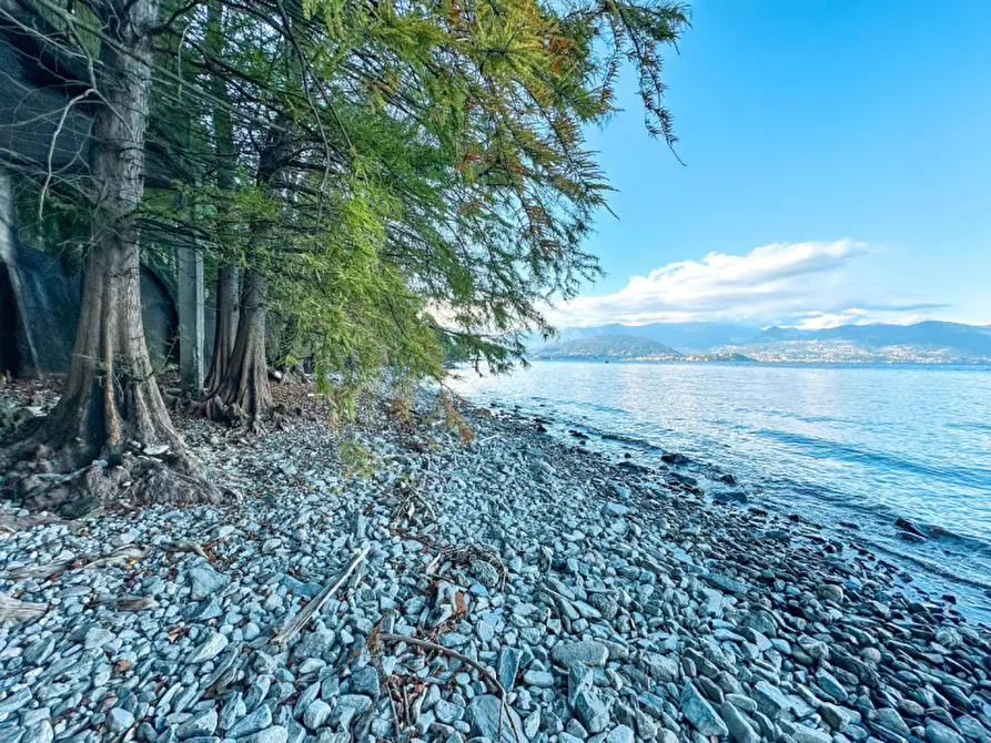 Immagine 28 di Villa in vendita  in Via Sempione sud 26 a Stresa