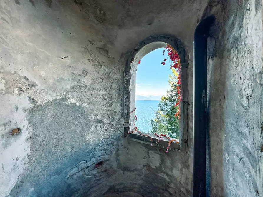 Immagine 33 di Villa in vendita  in Via Sempione sud 26 a Stresa