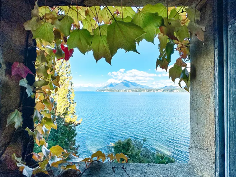 Immagine 36 di Villa in vendita  in Via Sempione sud 26 a Stresa