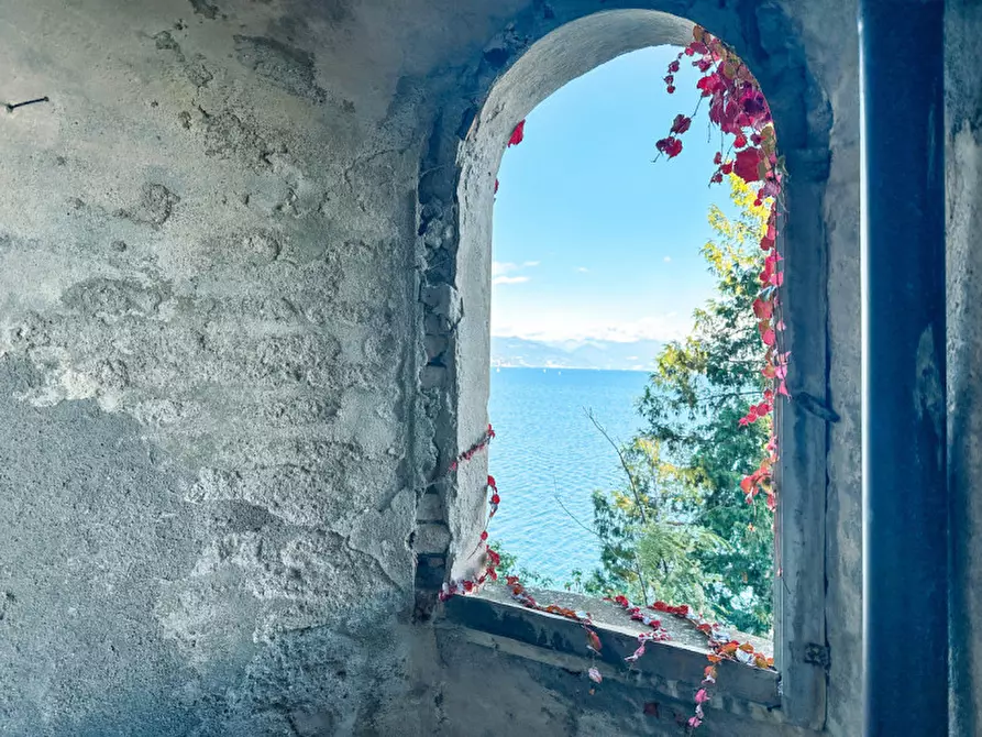Immagine 37 di Villa in vendita  in Via Sempione sud 26 a Stresa