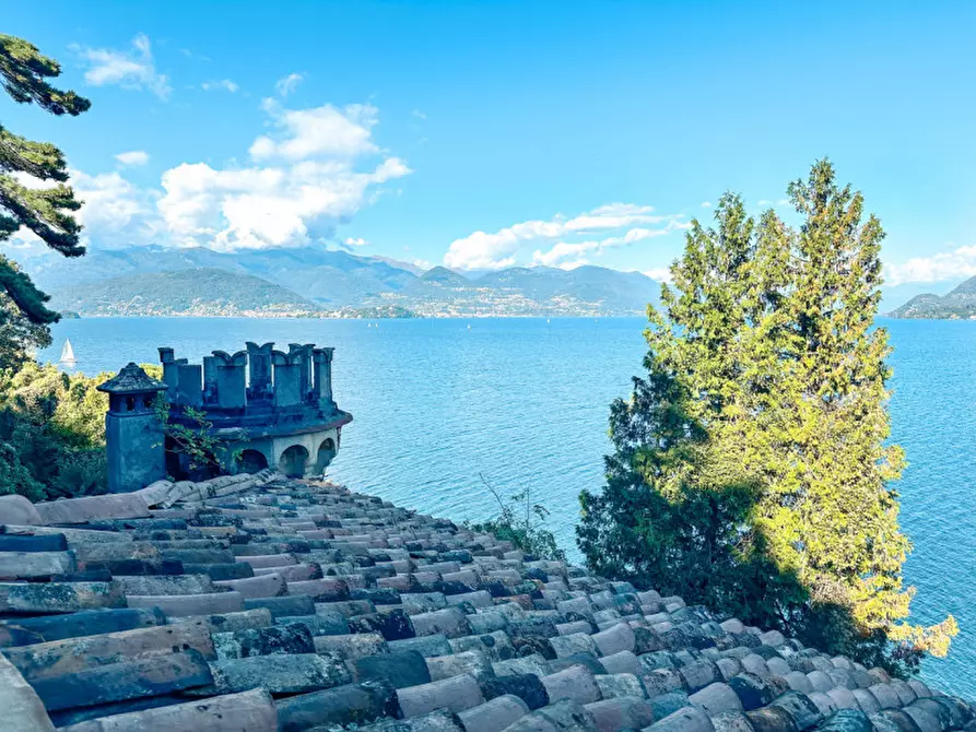 Immagine 41 di Villa in vendita  in Via Sempione sud 26 a Stresa