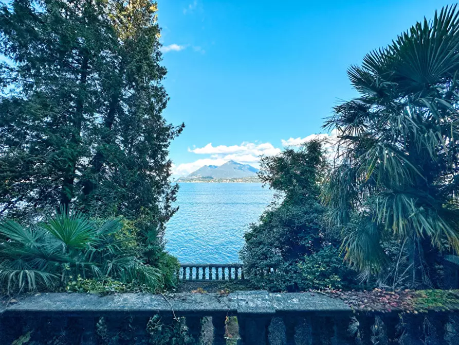 Immagine 46 di Villa in vendita  in Via Sempione sud 26 a Stresa