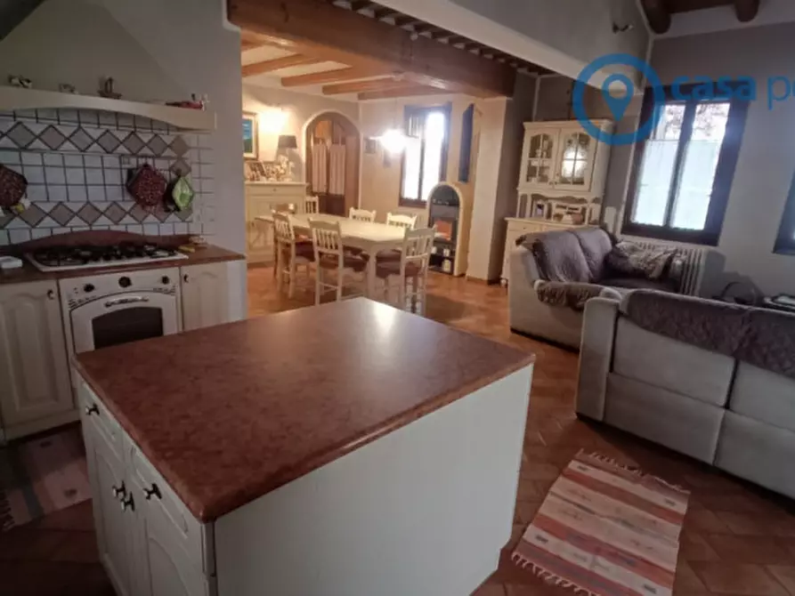 Immagine 3 di Casa bifamiliare in vendita  a Lusia
