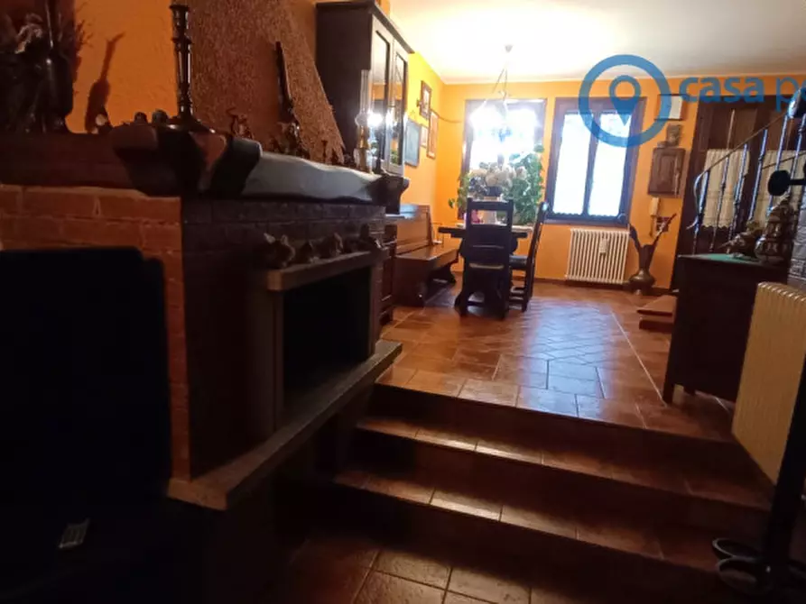 Immagine 9 di Casa bifamiliare in vendita  a Lusia