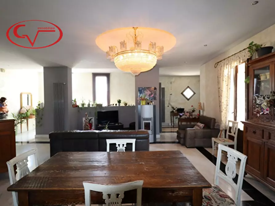 Immagine 2 di Casa bifamiliare in vendita  in viale Matteotti a Montevarchi