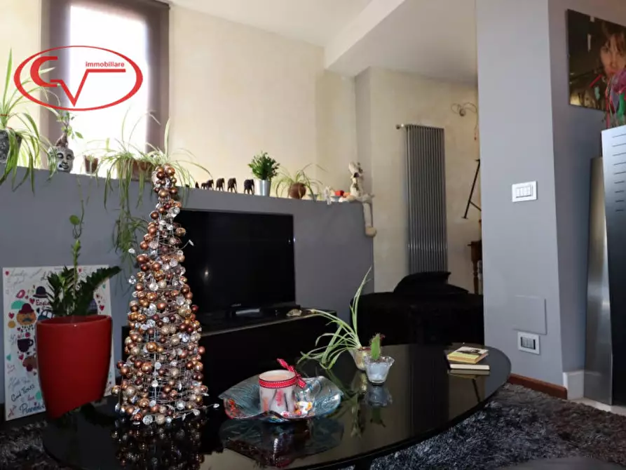 Immagine 18 di Casa bifamiliare in vendita  in viale Matteotti a Montevarchi