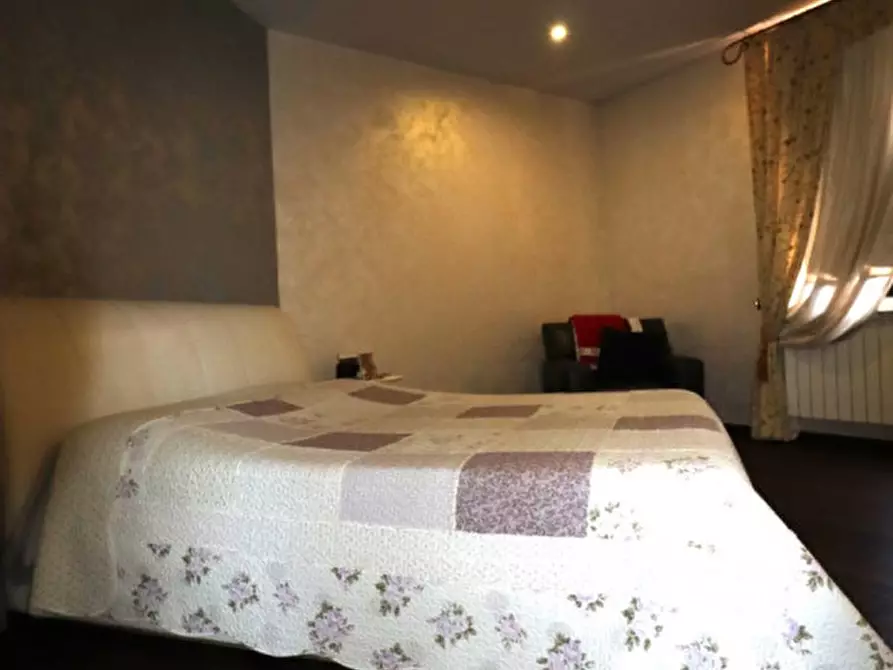 Immagine 27 di Casa bifamiliare in vendita  in viale Matteotti a Montevarchi