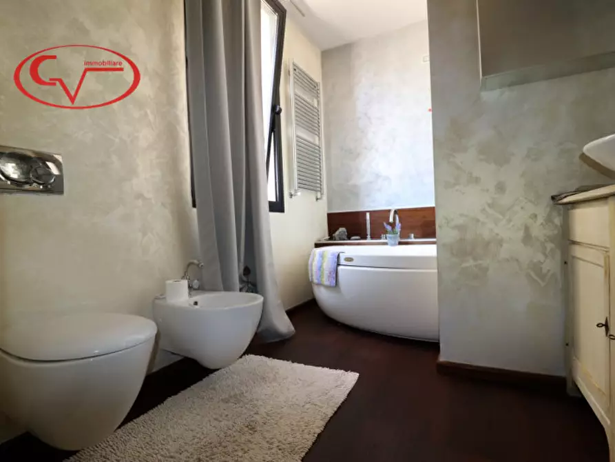 Immagine 37 di Casa bifamiliare in vendita  in viale Matteotti a Montevarchi