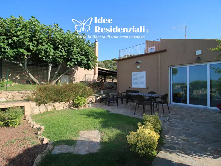 Immagine 2 di Villetta a schiera in vendita  in Loc. Stazzu Pulcheddu a Palau