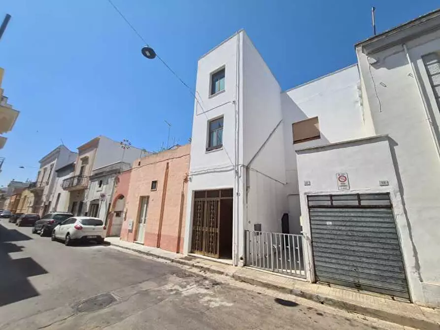 Immagine 28 di Appartamento in vendita  in VIA GAETANO VINCI a Parabita