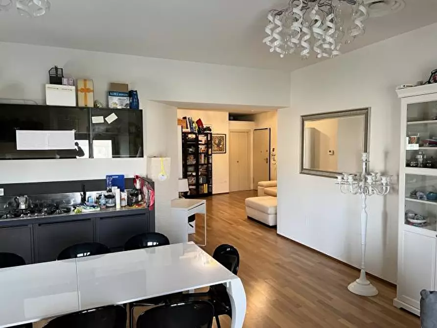 Immagine 5 di Appartamento in vendita  a Senigallia